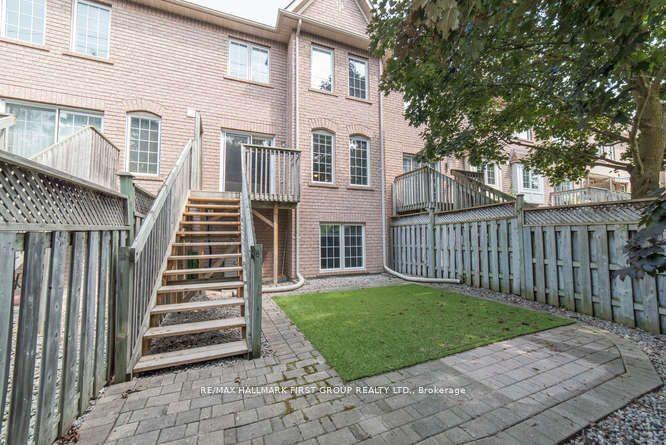 Photo 40 of 125 Stokely Crescent, Whitby, Downtown Whitby — HOMEH