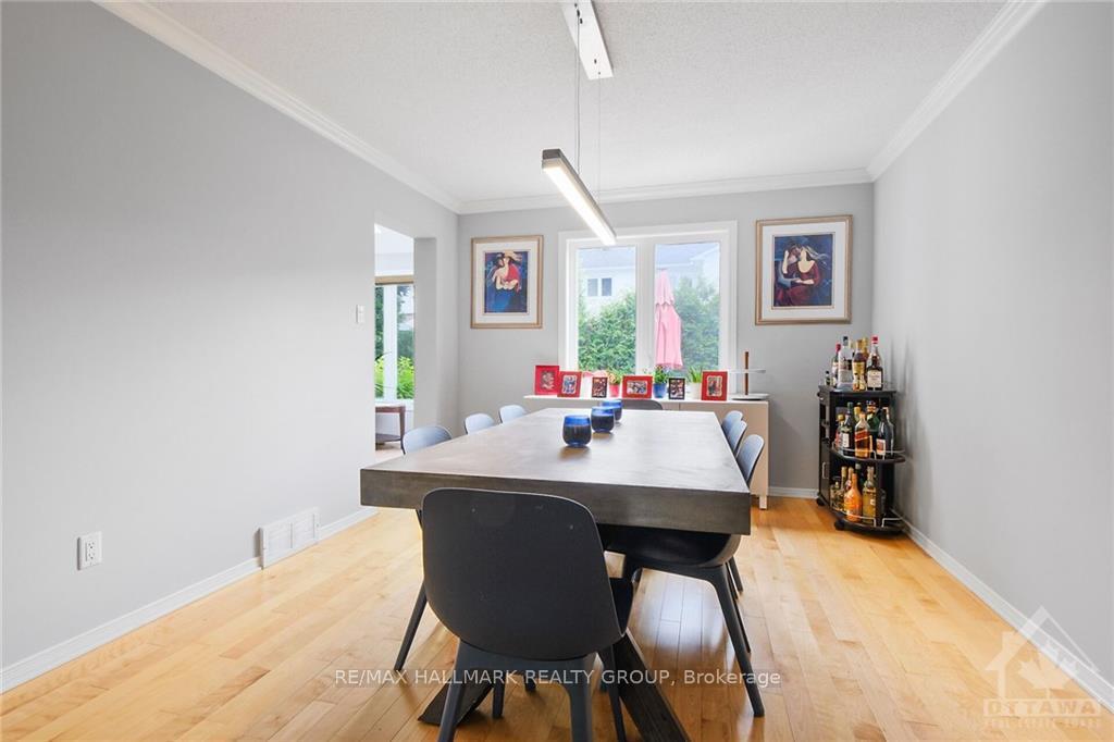 Photo 4 of 746 Hauteview Crescent, Ottawa, Fallingbrook/Ridgemount — HOMEH