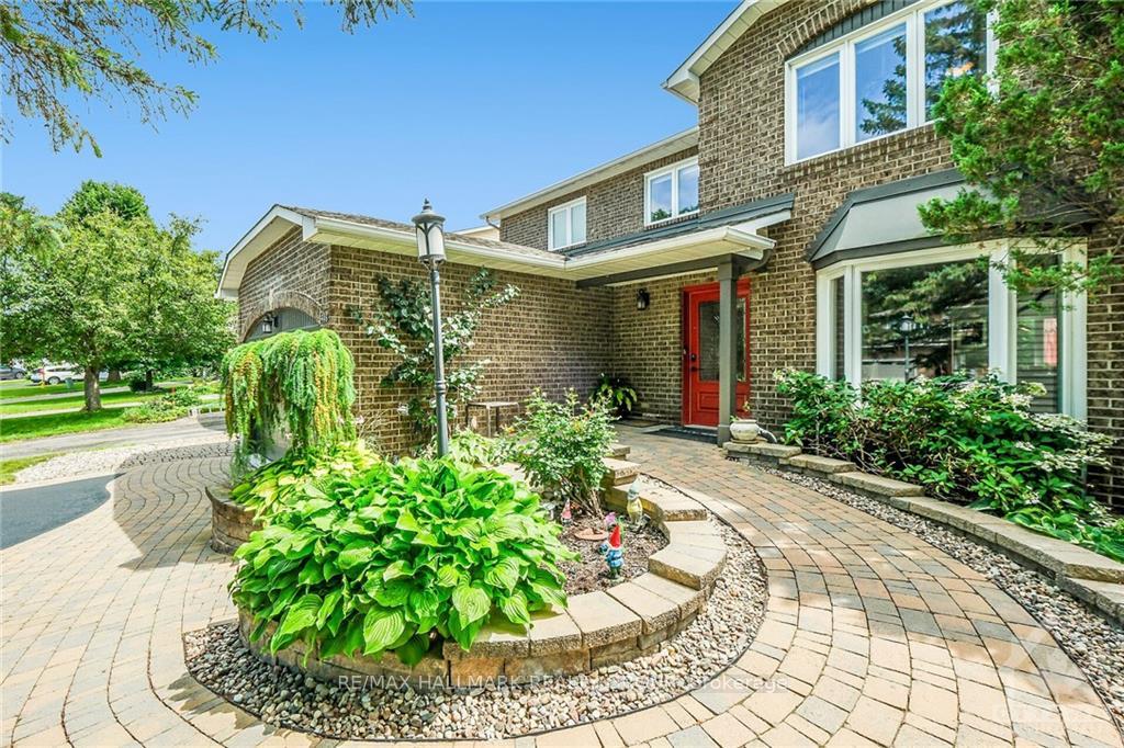 Photo 8 of 746 Hauteview Crescent, Ottawa, Fallingbrook/Ridgemount — HOMEH