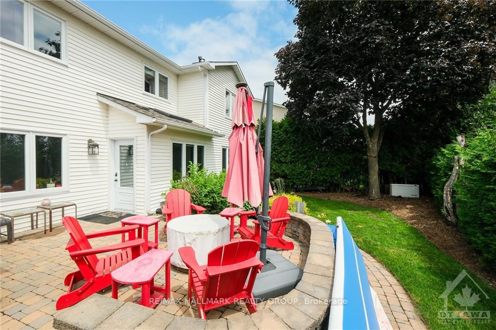 Photo 9 of 746 Hauteview Crescent, Ottawa, Fallingbrook/Ridgemount — HOMEH