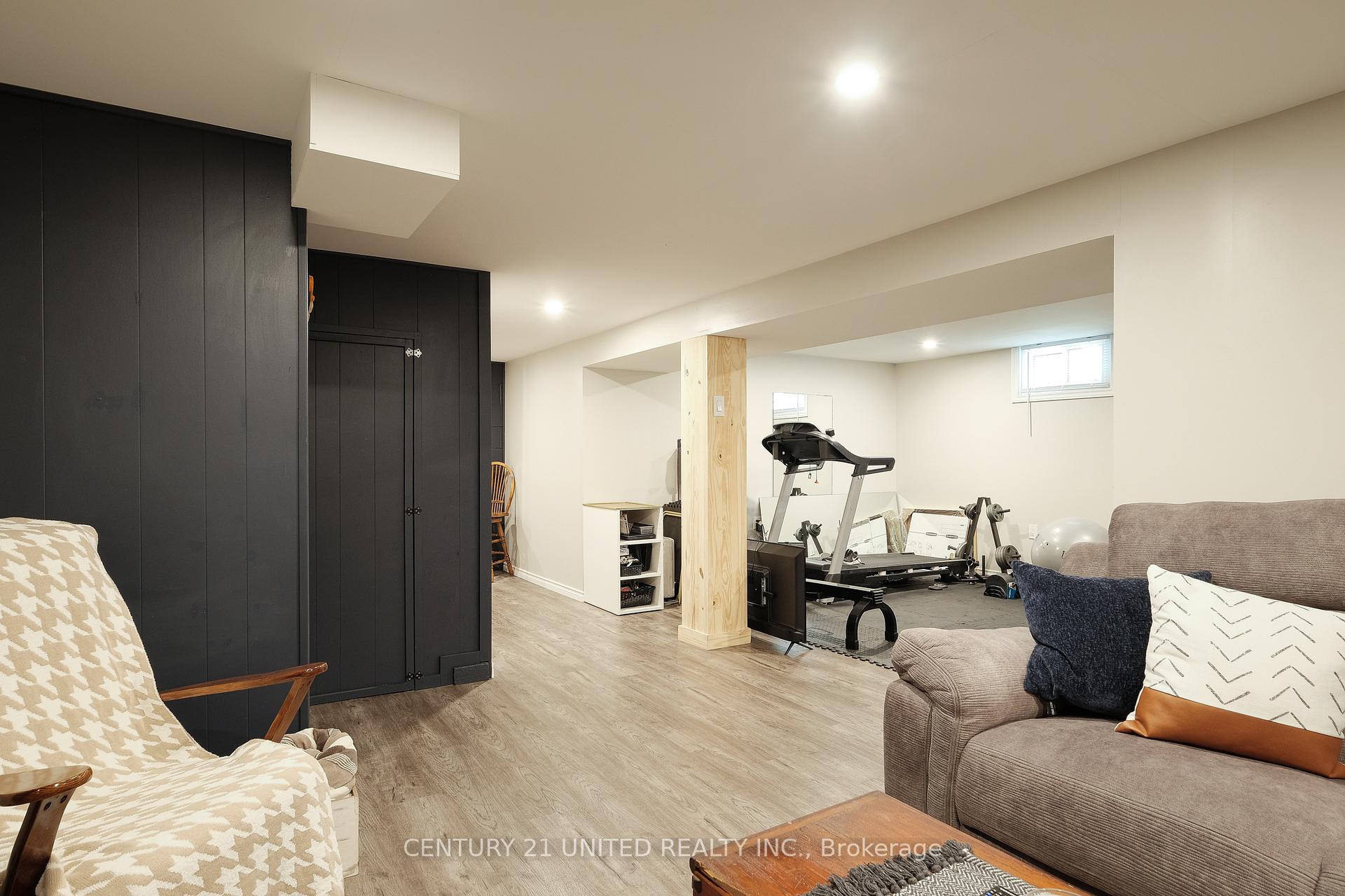 Photo 25 of 644 Crawford Drive, Peterborough, Otonabee Ward 1 — HOMEH