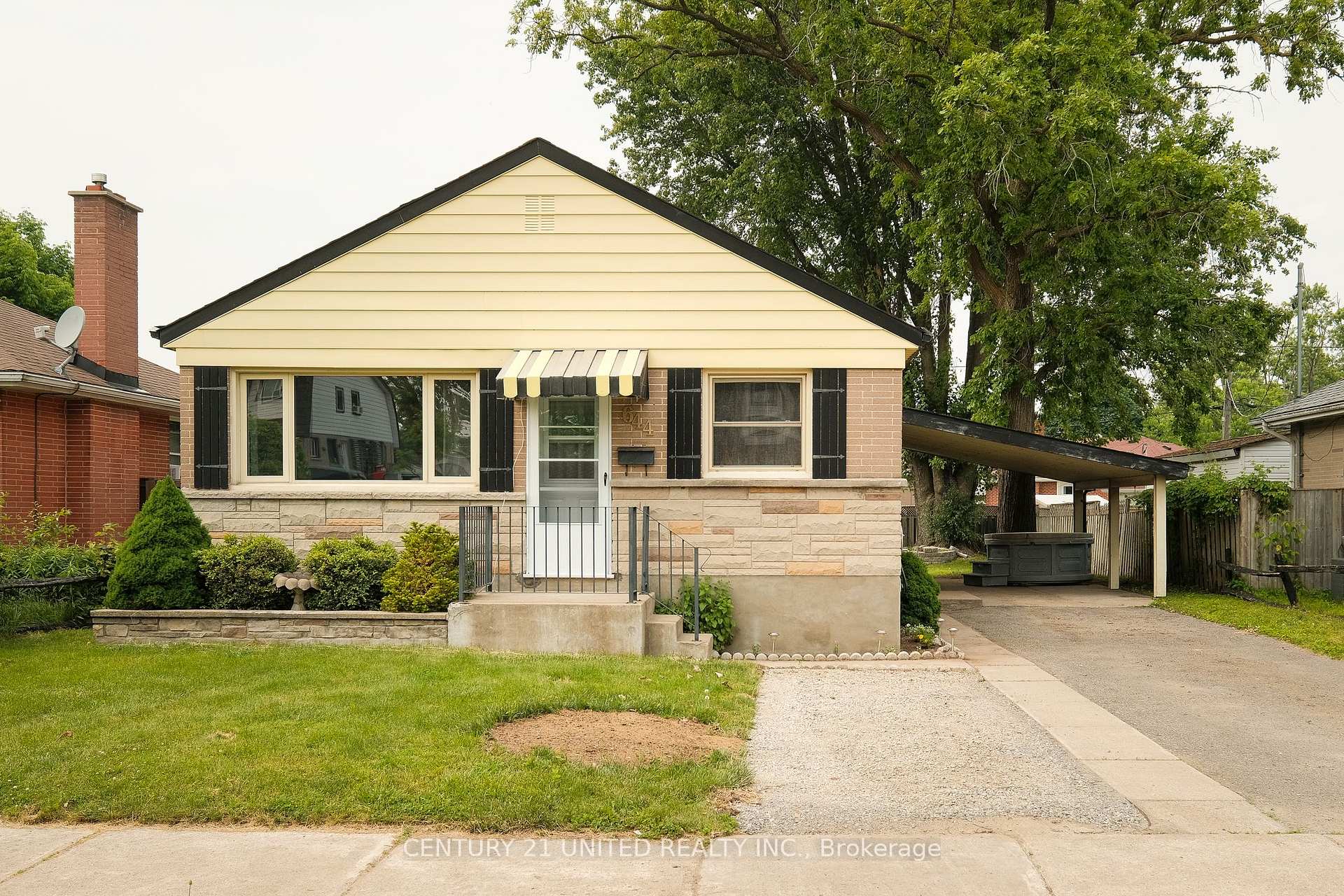 Photo 32 of 644 Crawford Drive, Peterborough, Otonabee Ward 1 — HOMEH