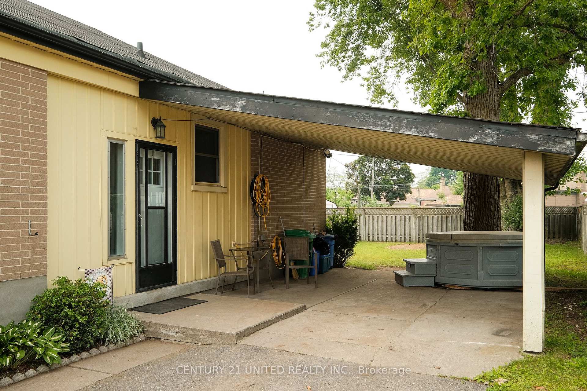 Photo 33 of 644 Crawford Drive, Peterborough, Otonabee Ward 1 — HOMEH