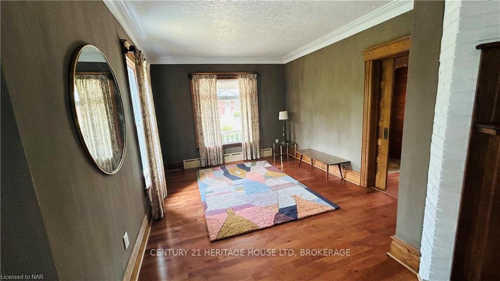 Photo 9 of 83 Maple Avenue, Welland, Broadway — HOMEH