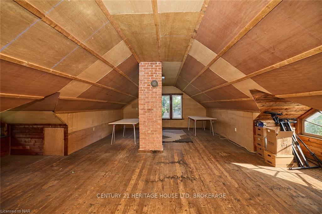 Photo 23 of 83 Maple Avenue, Welland, Broadway — HOMEH