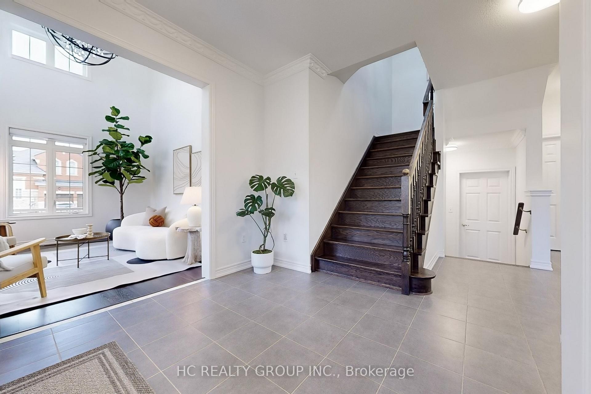 Photo 45 of 80 Silker Street, Vaughan, Patterson — HOMEH