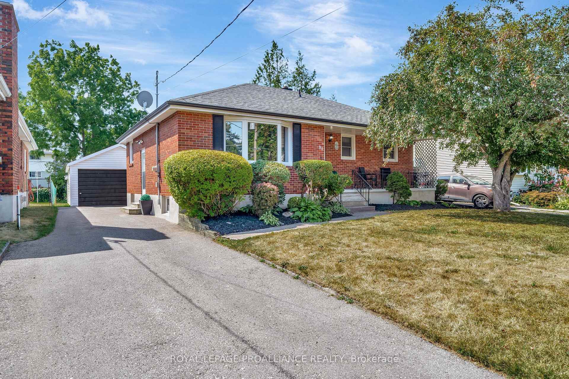 Photo 2 of 91 Southview Avenue, Belleville, Belleville Ward — HOMEH