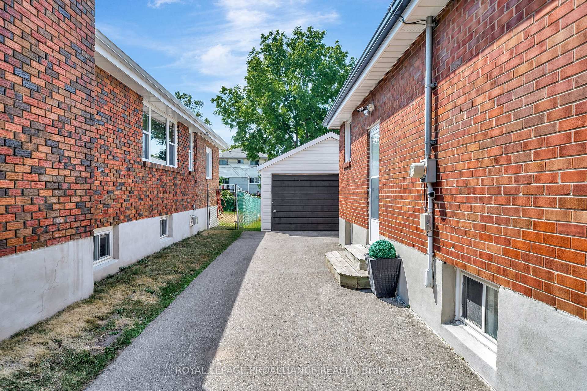 Photo 26 of 91 Southview Avenue, Belleville, Belleville Ward — HOMEH