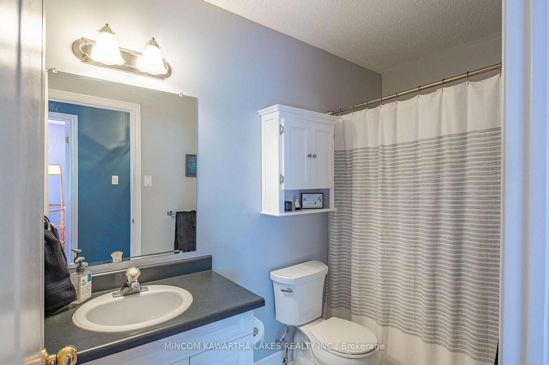 Photo 14 of 850 Hemlock Street, Peterborough, Northcrest Ward 5 — HOMEH