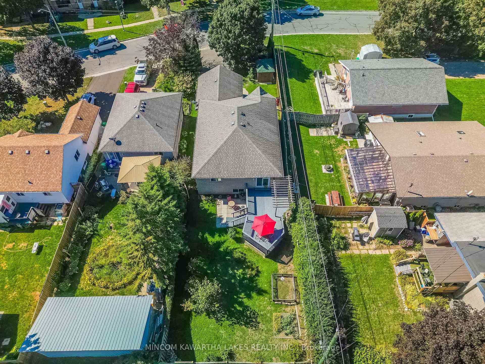 Photo 38 of 850 Hemlock Street, Peterborough, Northcrest Ward 5 — HOMEH