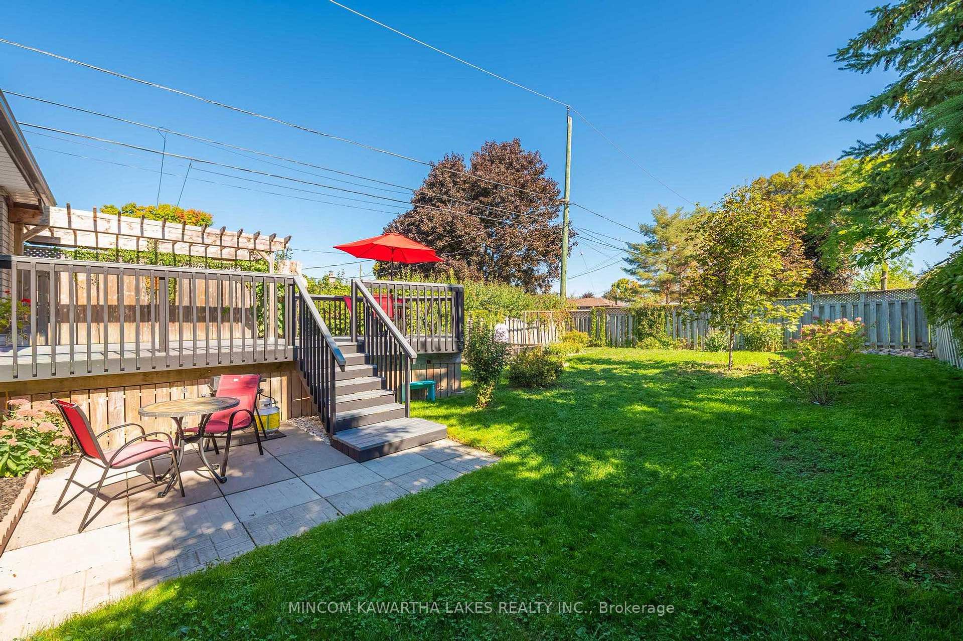 Photo 44 of 850 Hemlock Street, Peterborough, Northcrest Ward 5 — HOMEH