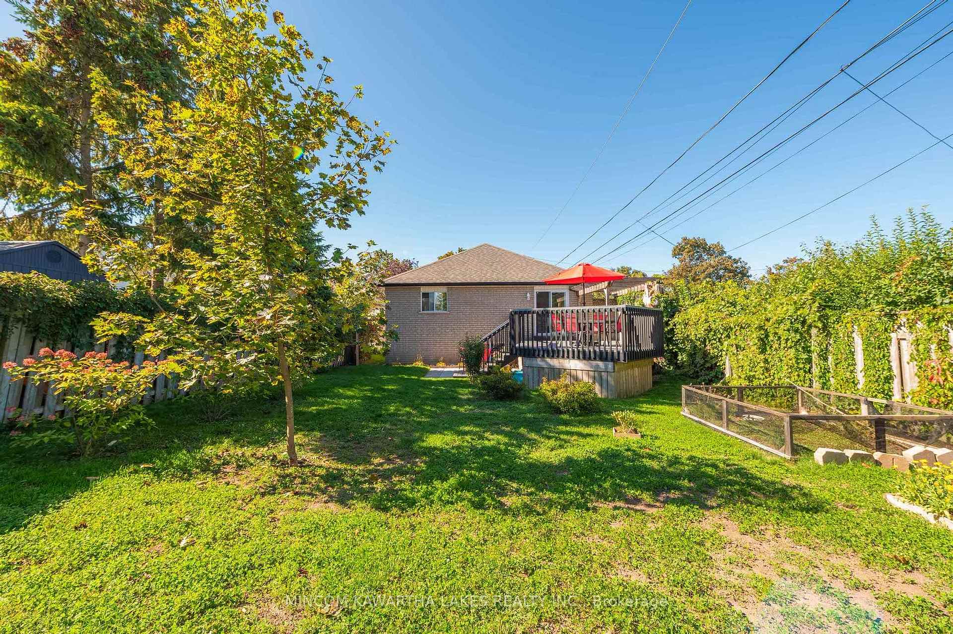 Photo 46 of 850 Hemlock Street, Peterborough, Northcrest Ward 5 — HOMEH