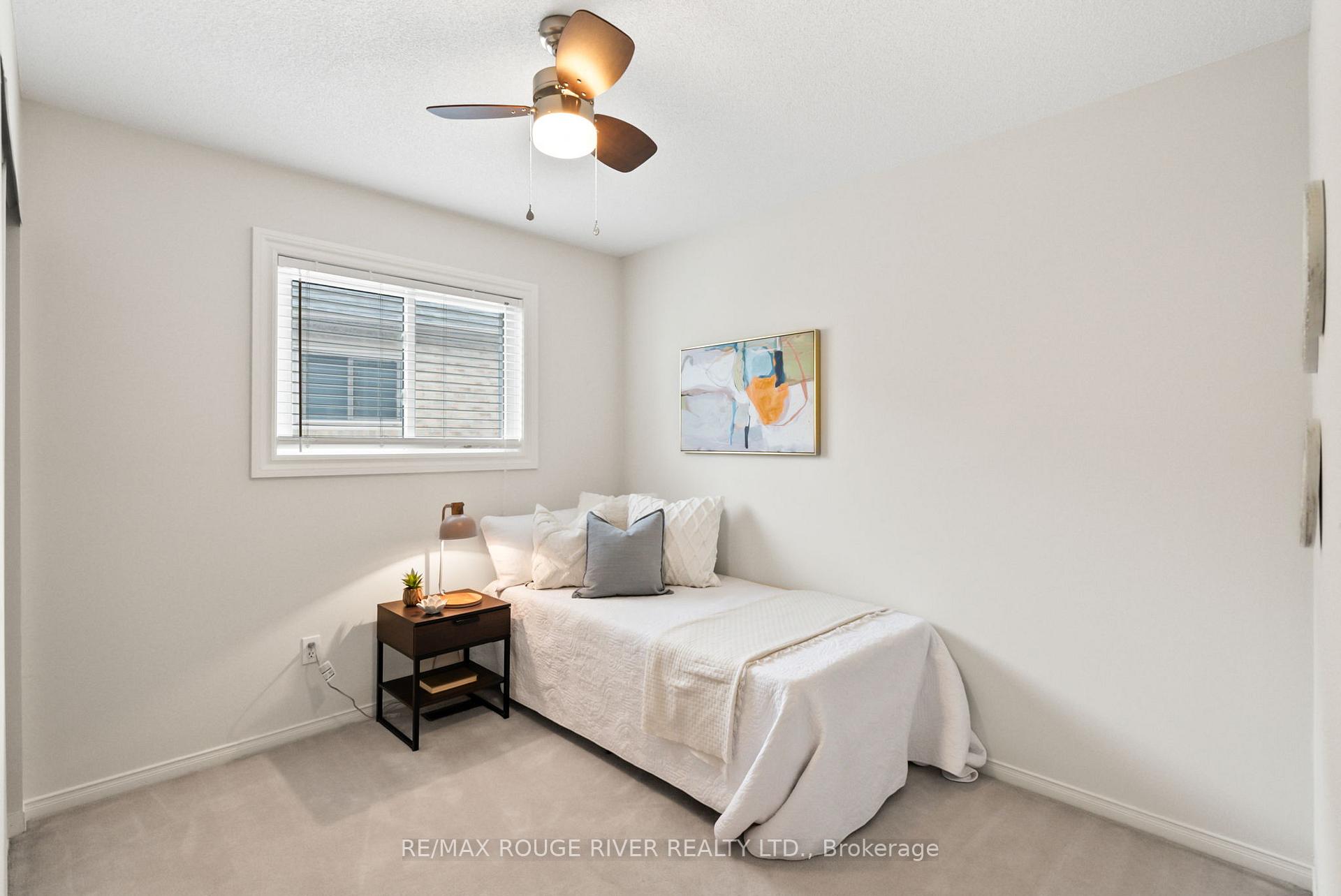 Photo 33 of 22 Valleywood Drive, Whitby, Williamsburg — HOMEH