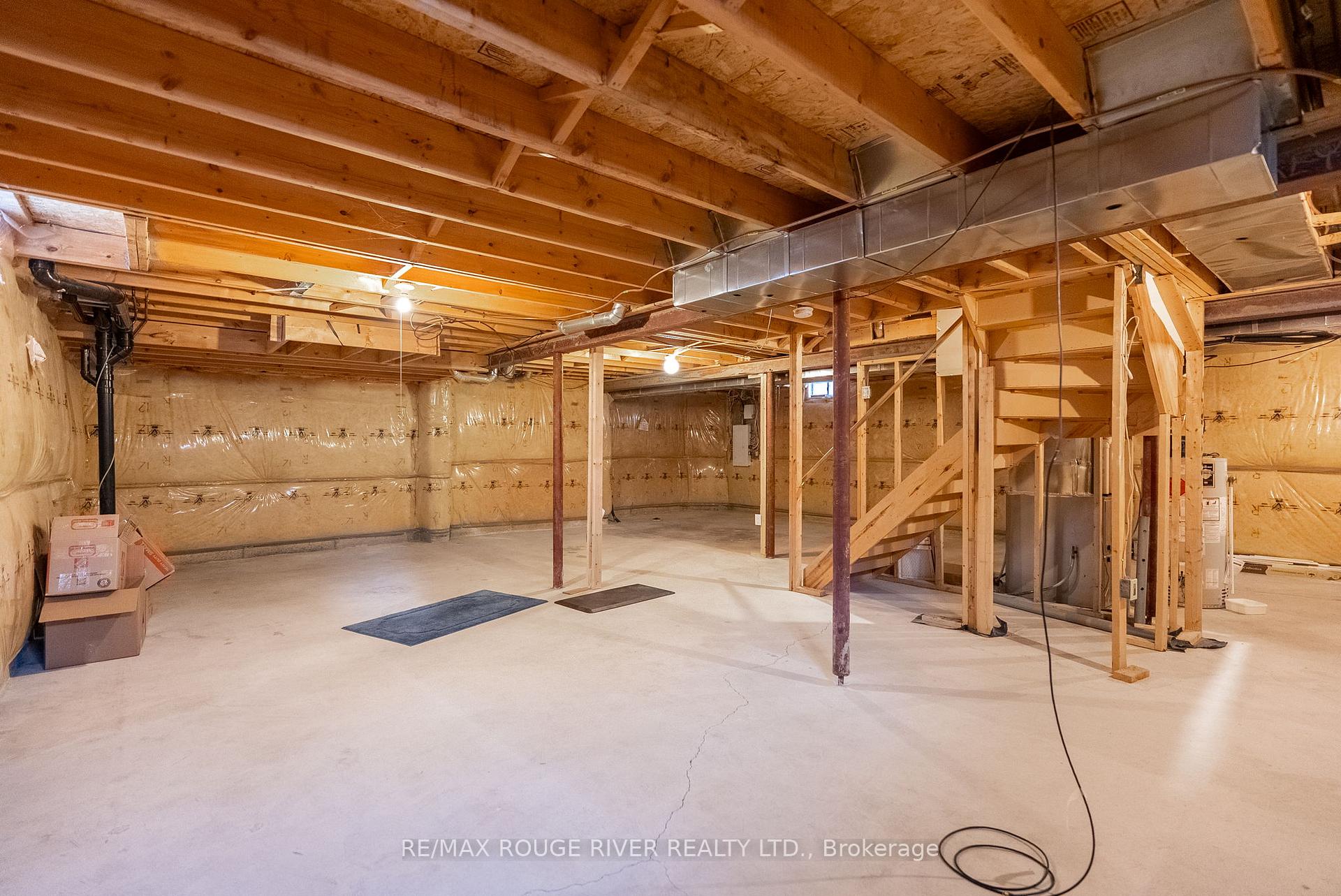 Photo 37 of 22 Valleywood Drive, Whitby, Williamsburg — HOMEH