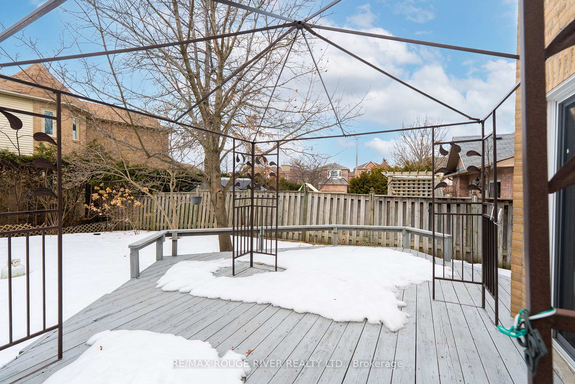 Photo 39 of 22 Valleywood Drive, Whitby, Williamsburg — HOMEH