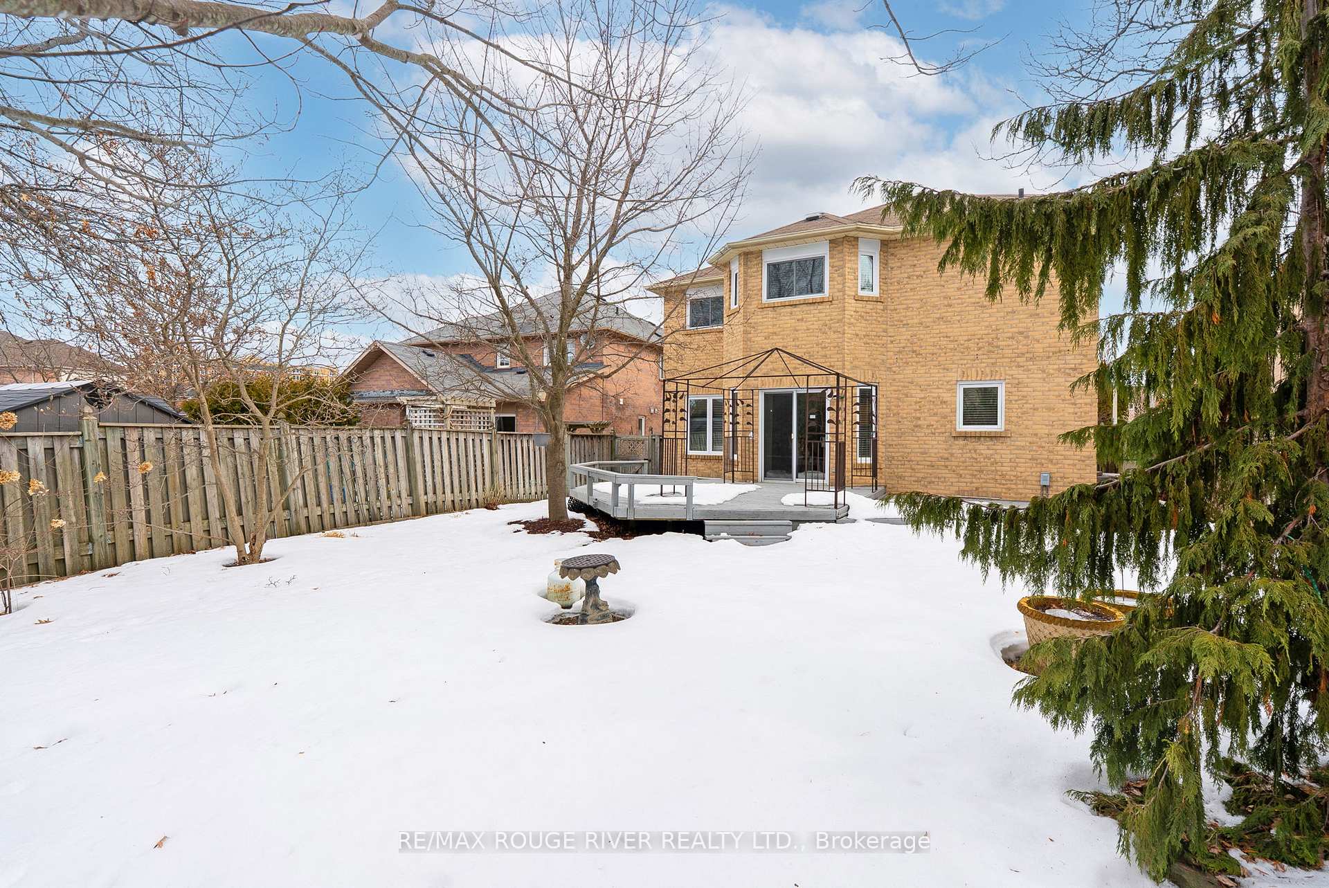 Photo 44 of 22 Valleywood Drive, Whitby, Williamsburg — HOMEH