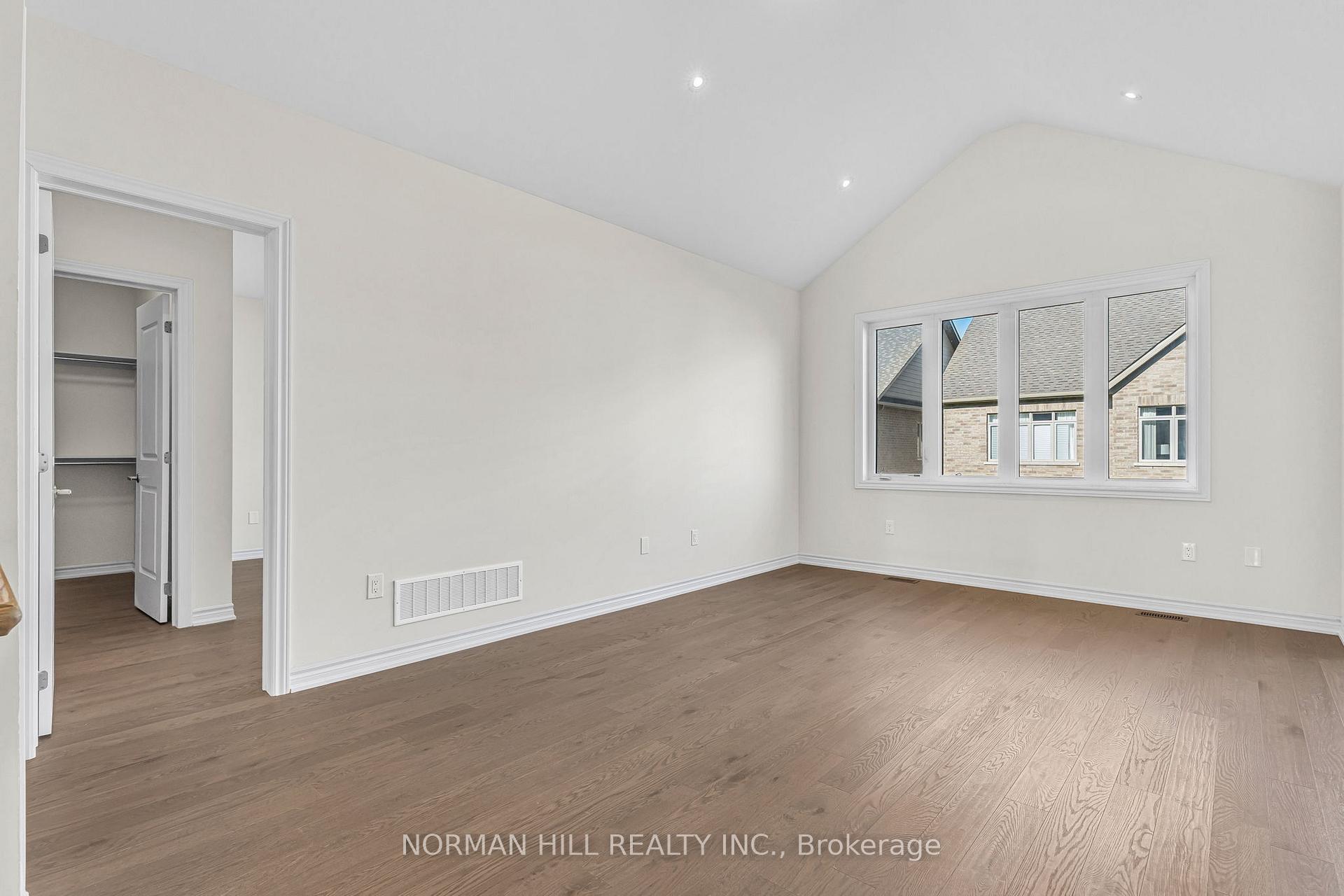 Photo 5 of 47 Shoreview Drive, Welland, Hwy 406/Welland — HOMEH