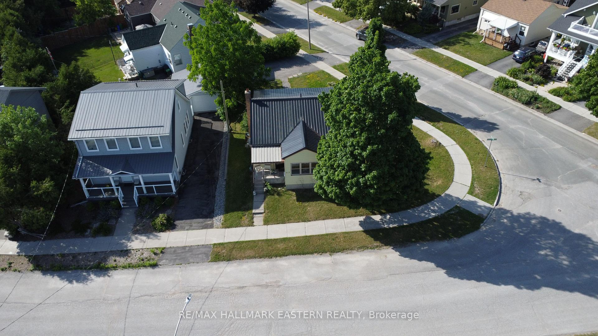 Photo 6 of 63 Edgewater Boulevard, Peterborough, Ashburnham Ward 4 — HOMEH