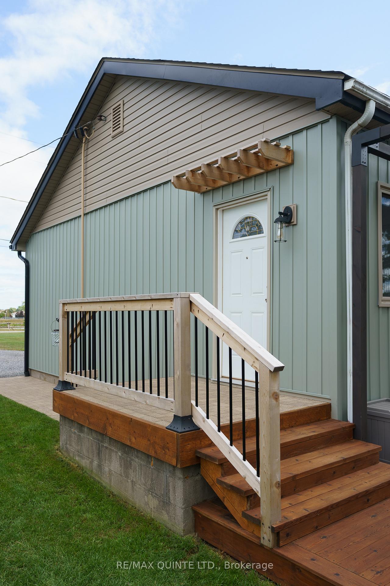 Photo 32 of 17 Cobblestone Street, Belleville, Belleville Ward — HOMEH