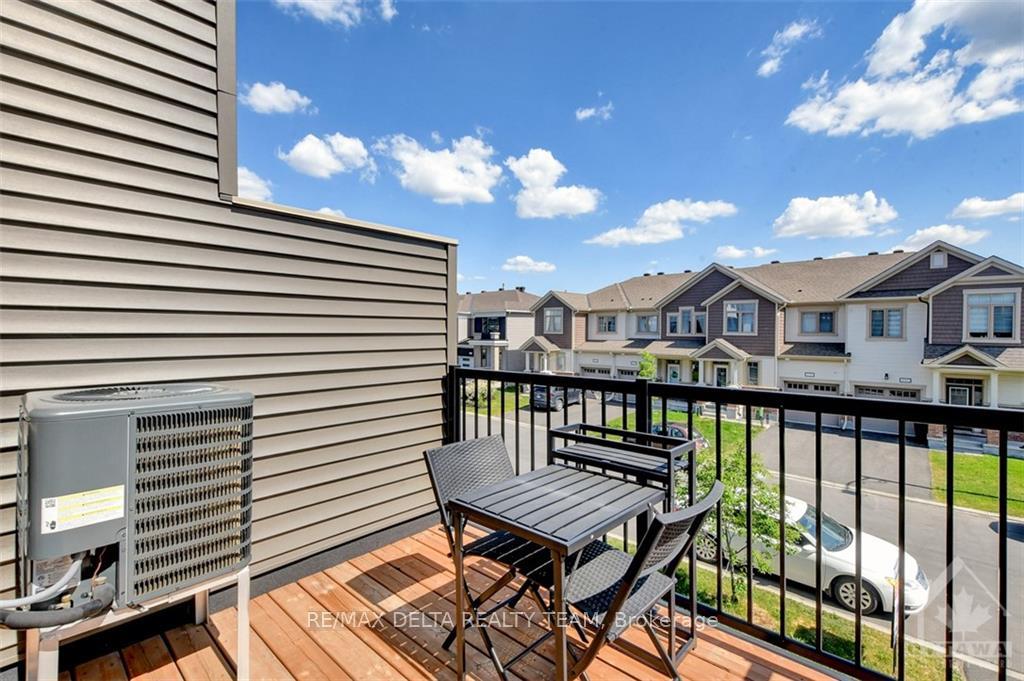 Photo 10 of 580 Catleaf Row, Ottawa, Avalon West — HOMEH