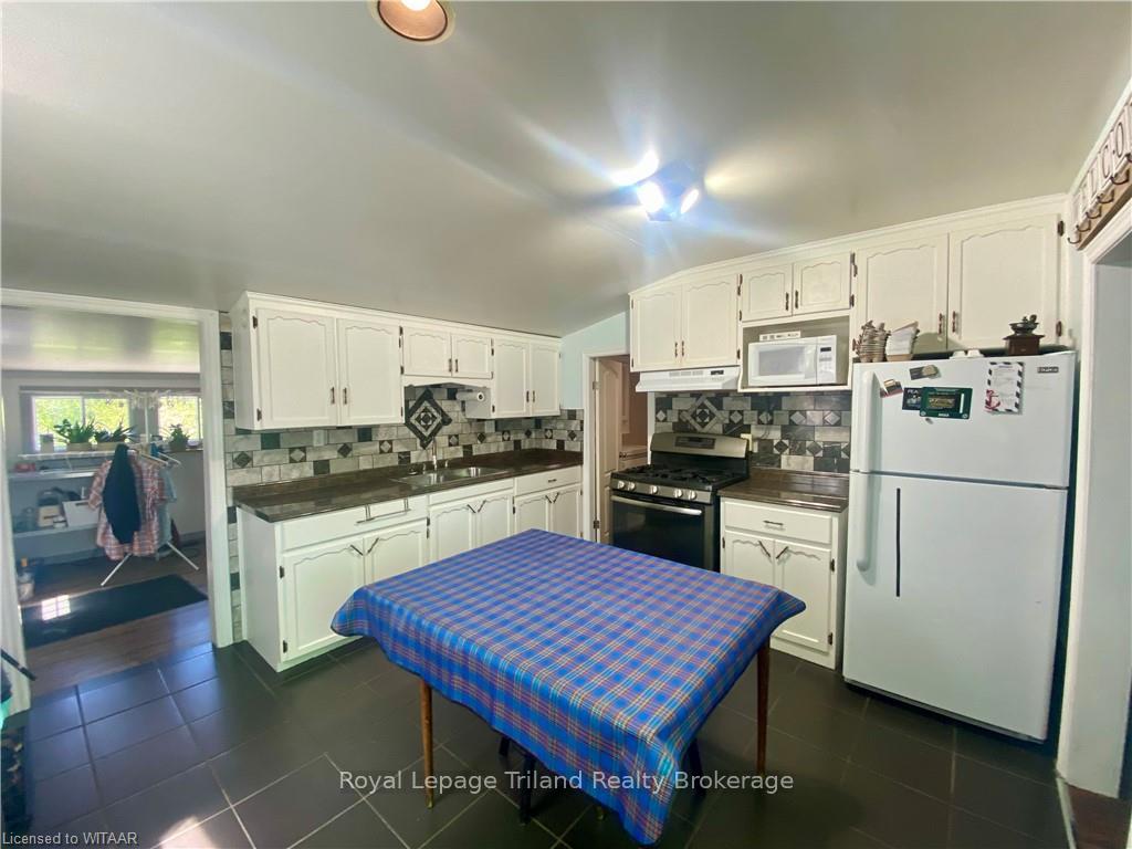 Photo 10 of 1253 Norfolk County Road 28, Norfolk, Frogmore — HOMEH