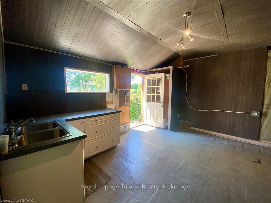 Photo 24 of 1253 Norfolk County Road 28, Norfolk, Frogmore — HOMEH