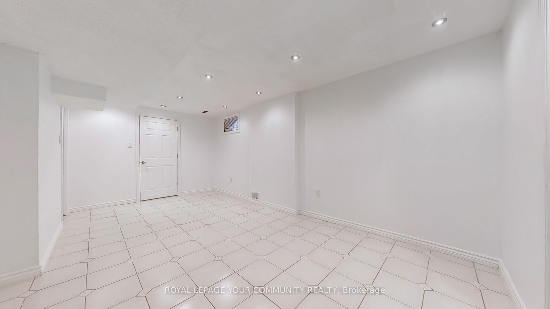 Photo 18 of 403 Belview Avenue, Vaughan, East Woodbridge — HOMEH