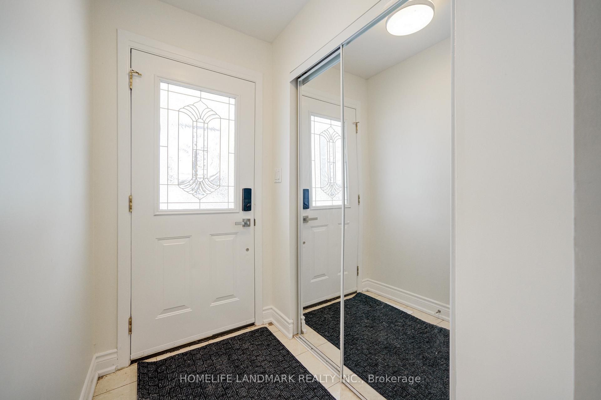 Photo 5 of 1323 Fundy Court, Oshawa, Lakeview — HOMEH
