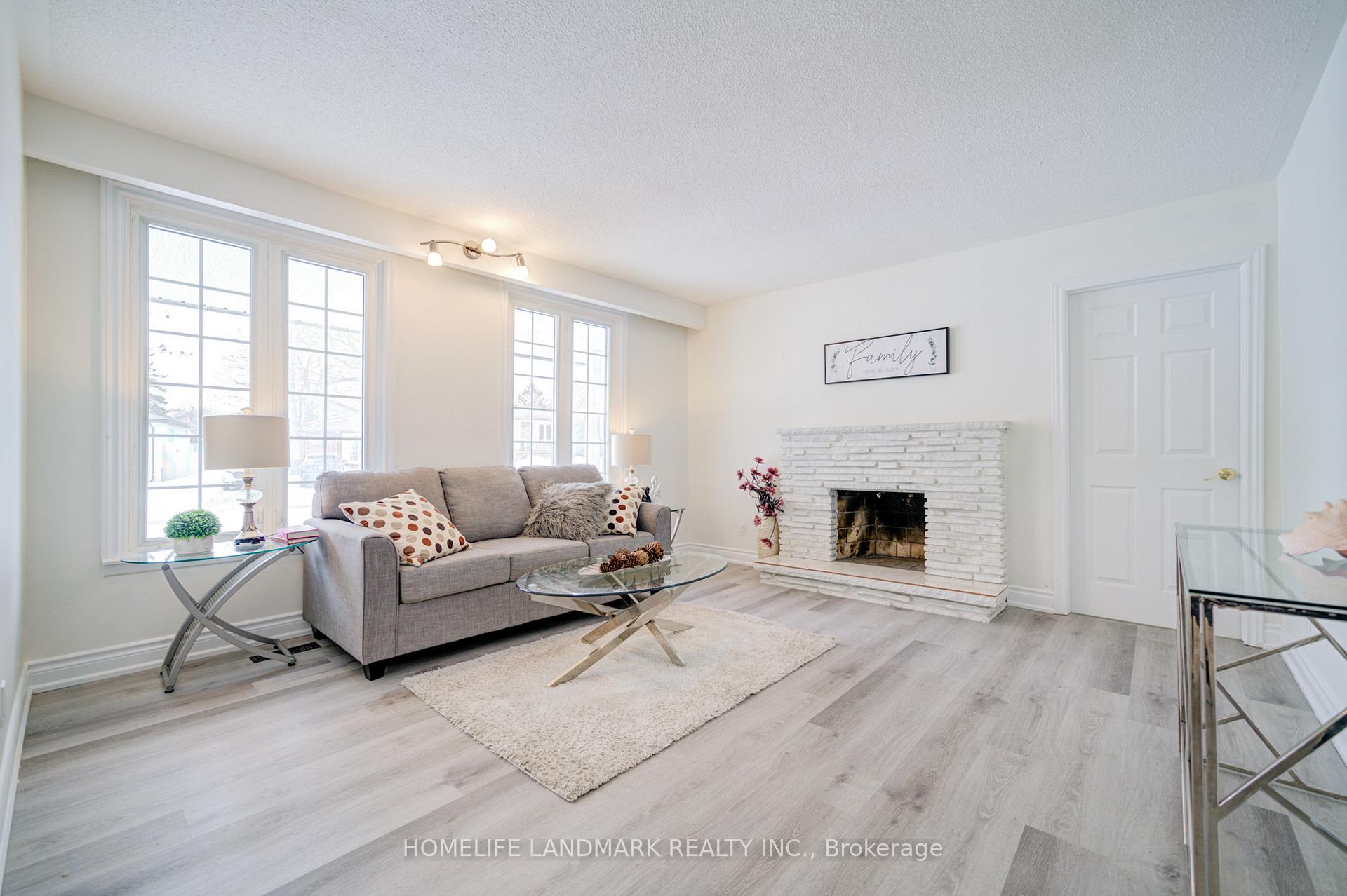 Photo 6 of 1323 Fundy Court, Oshawa, Lakeview — HOMEH