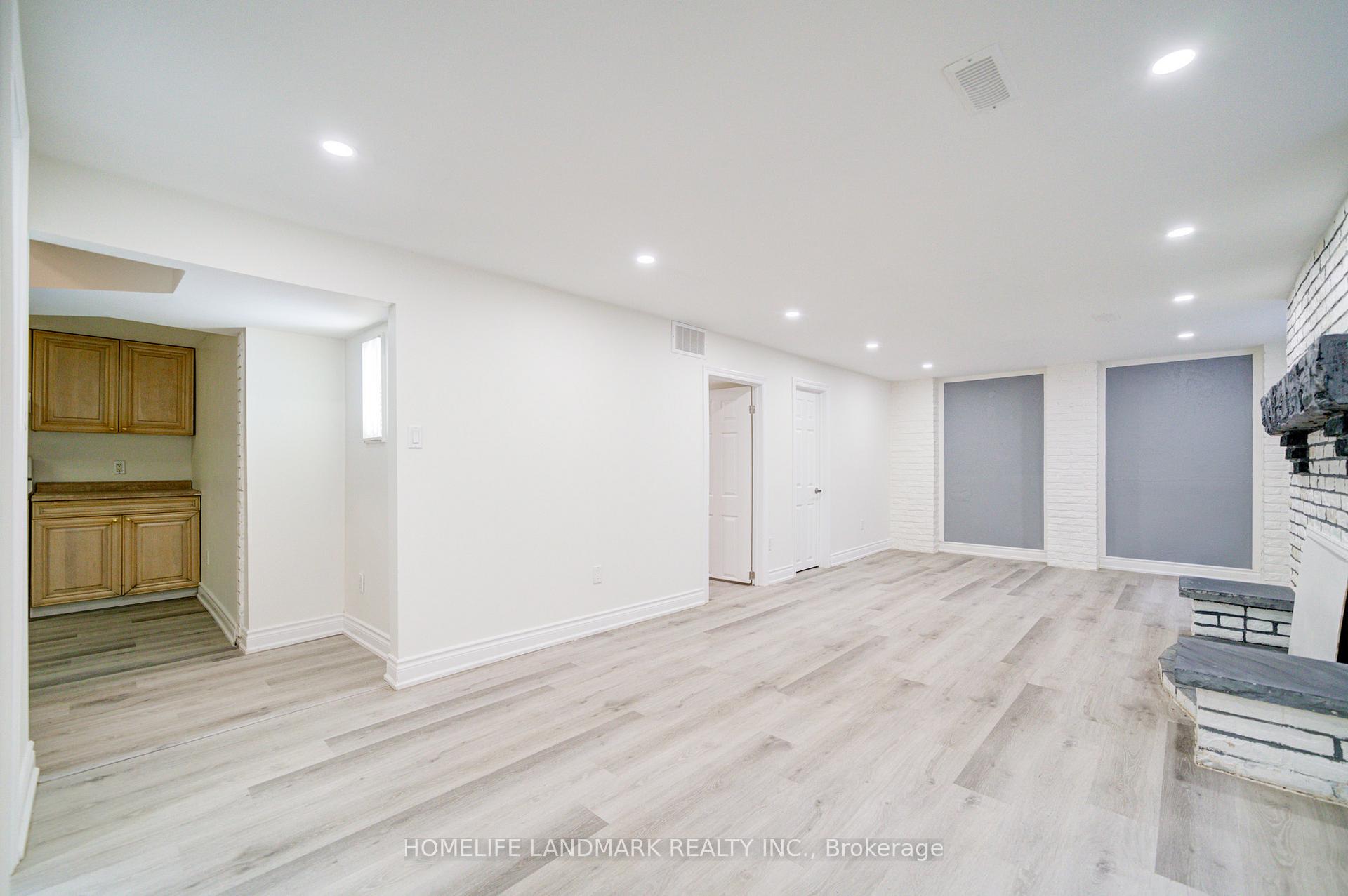 Photo 29 of 1323 Fundy Court, Oshawa, Lakeview — HOMEH