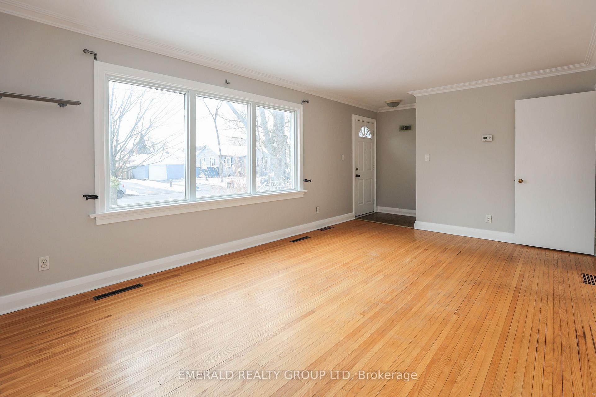 Photo 5 of 28 Rosewood Avenue, Welland, Prince Charles — HOMEH