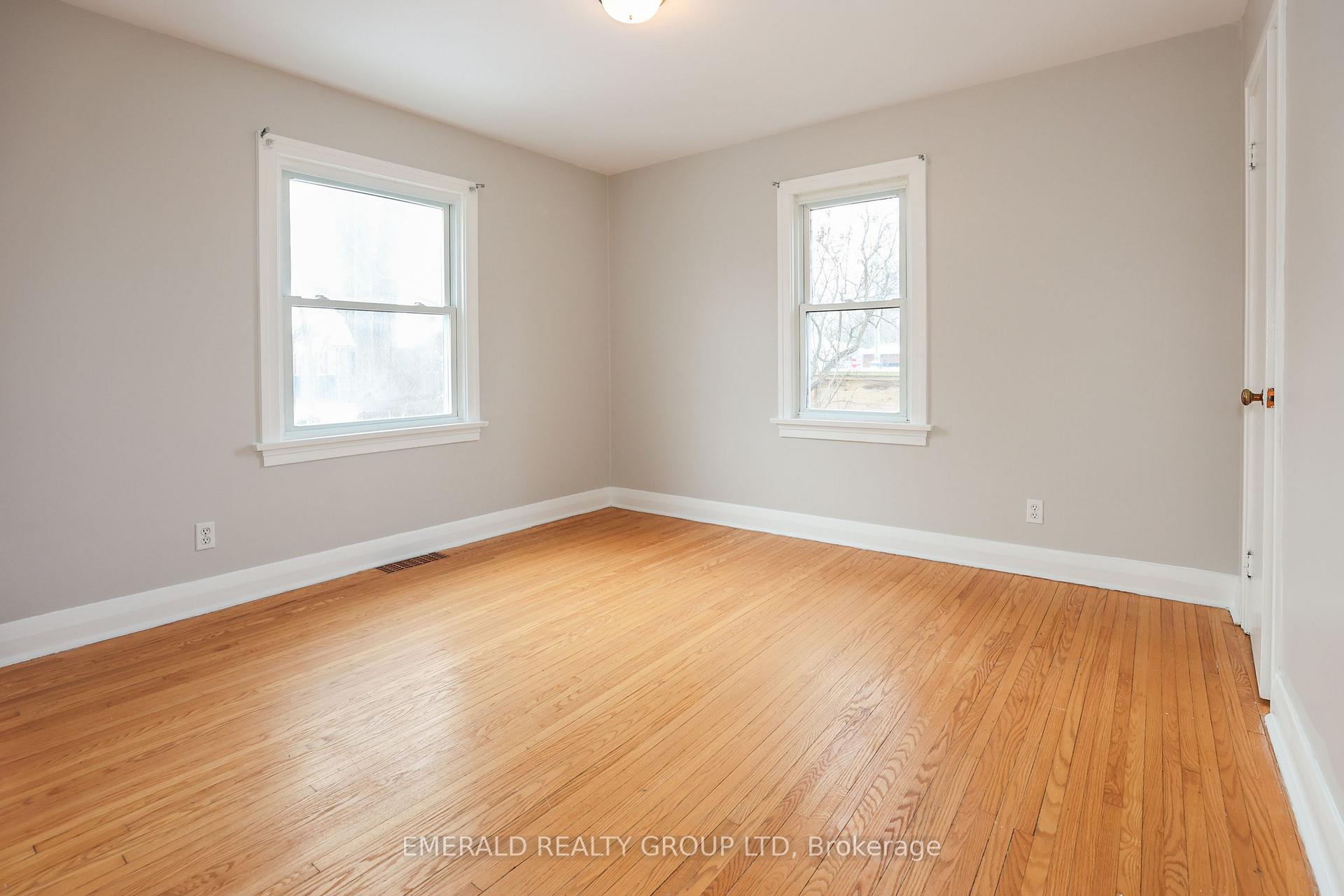 Photo 9 of 28 Rosewood Avenue, Welland, Prince Charles — HOMEH