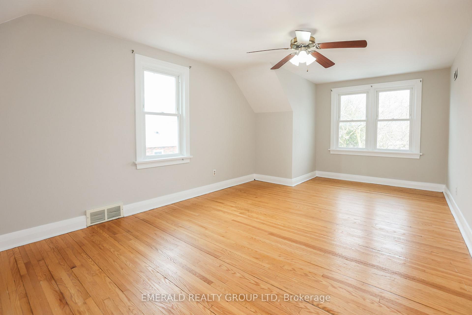 Photo 23 of 28 Rosewood Avenue, Welland, Prince Charles — HOMEH