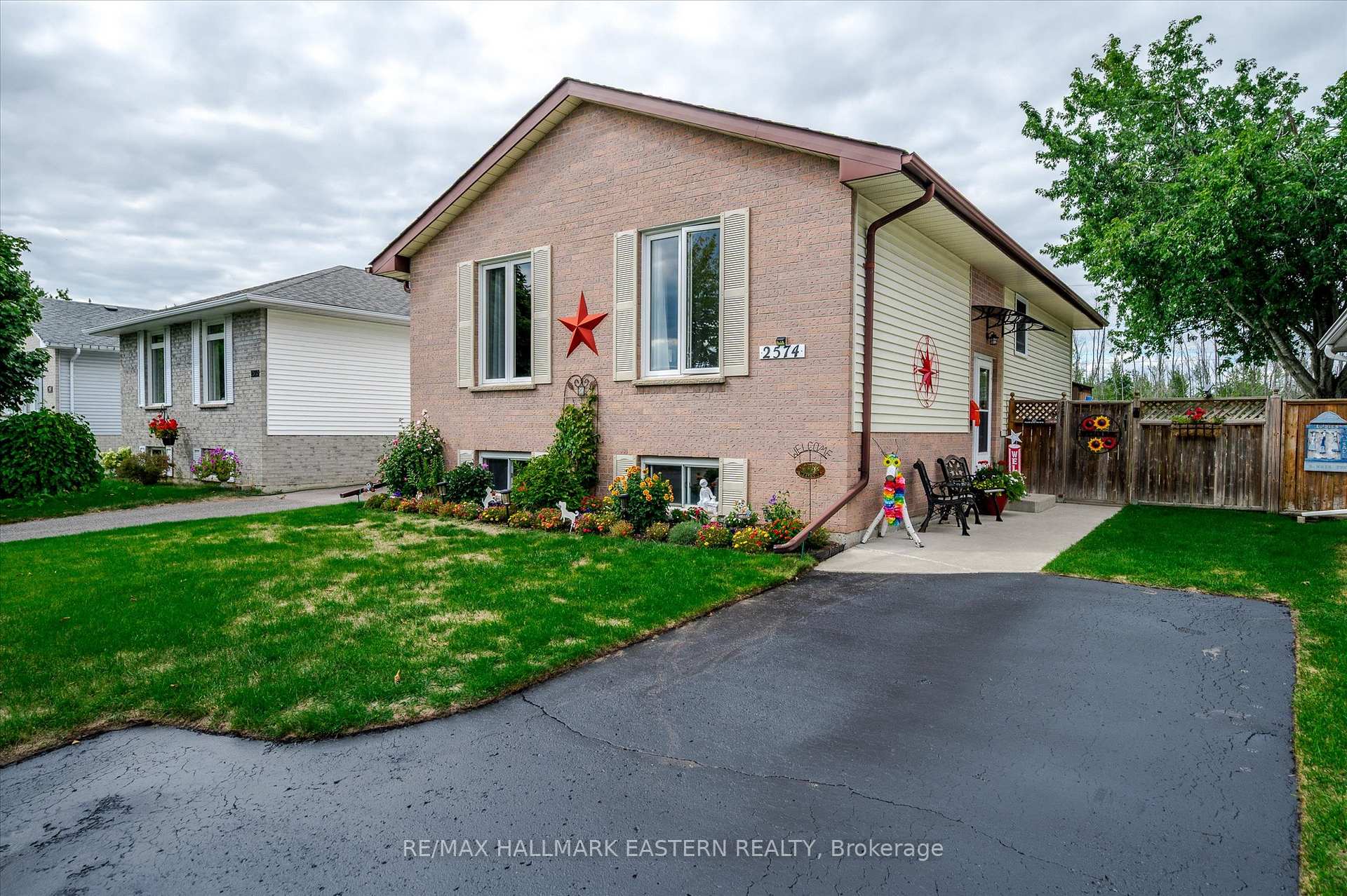 Front of 2574 Foxmeadow Road