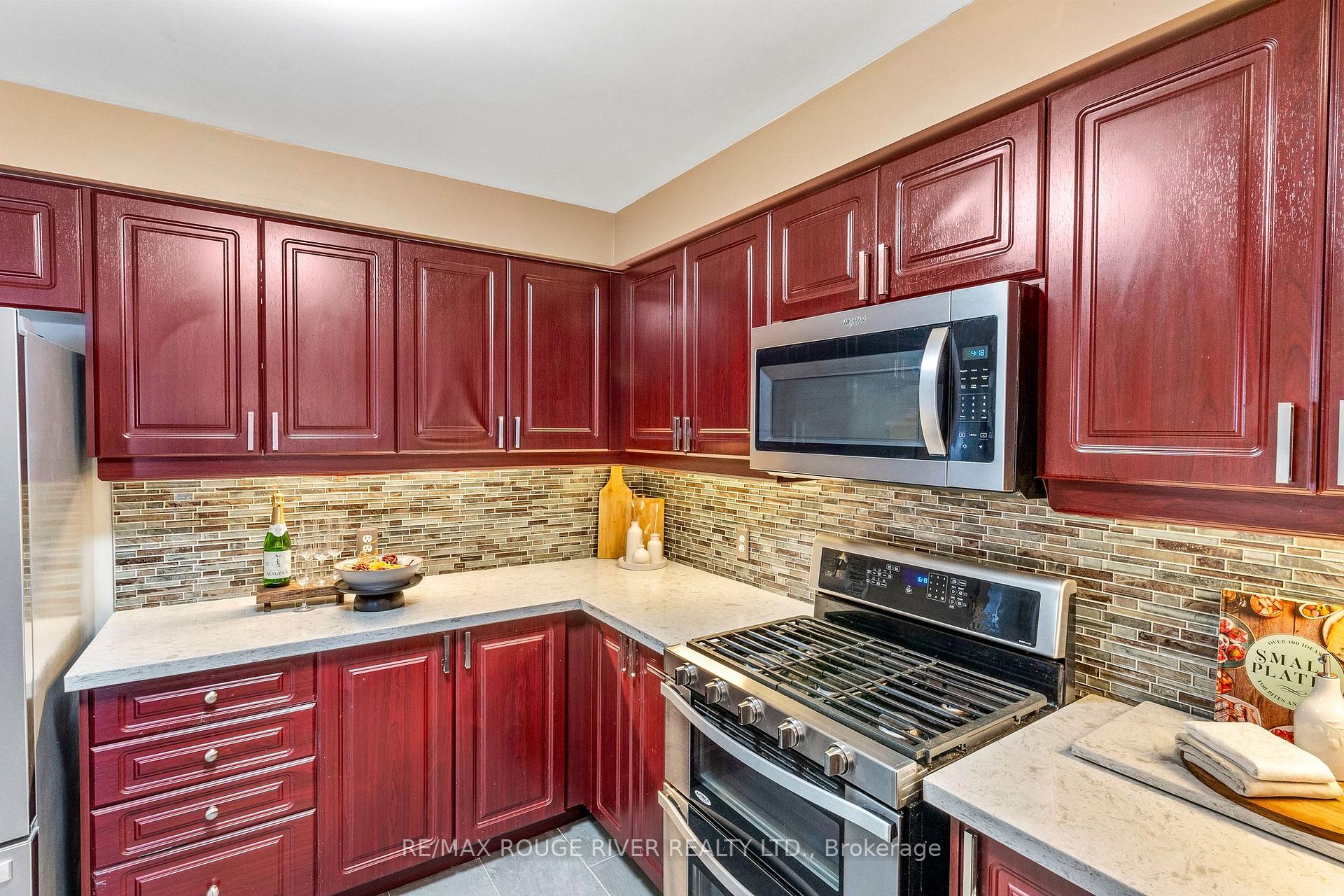 Photo 11 of 108 Gateway Court, Whitby, Taunton North — HOMEH