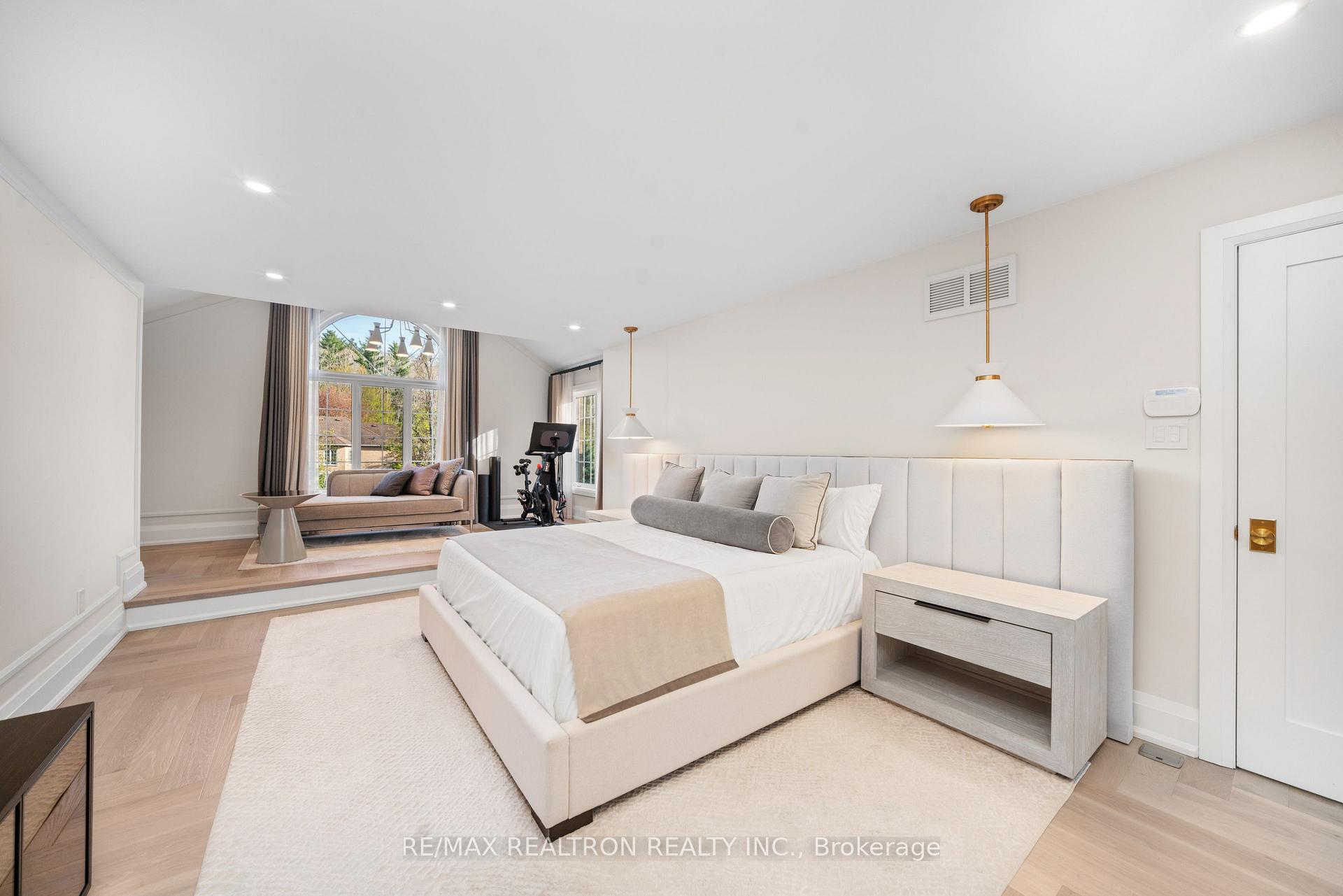 Photo 25 of 147 Laurentian Boulevard, Vaughan, Rural Vaughan — HOMEH