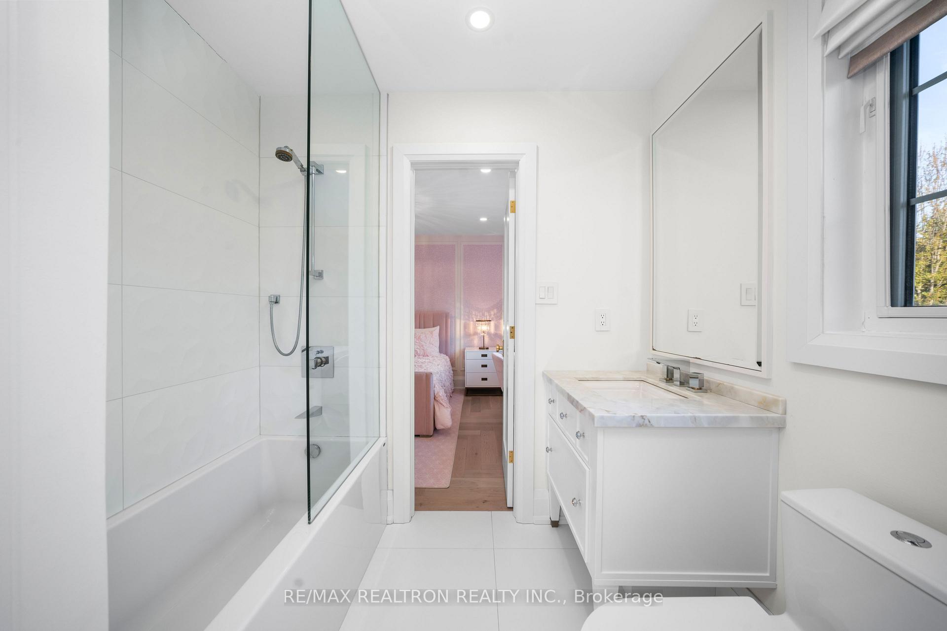 Photo 32 of 147 Laurentian Boulevard, Vaughan, Rural Vaughan — HOMEH