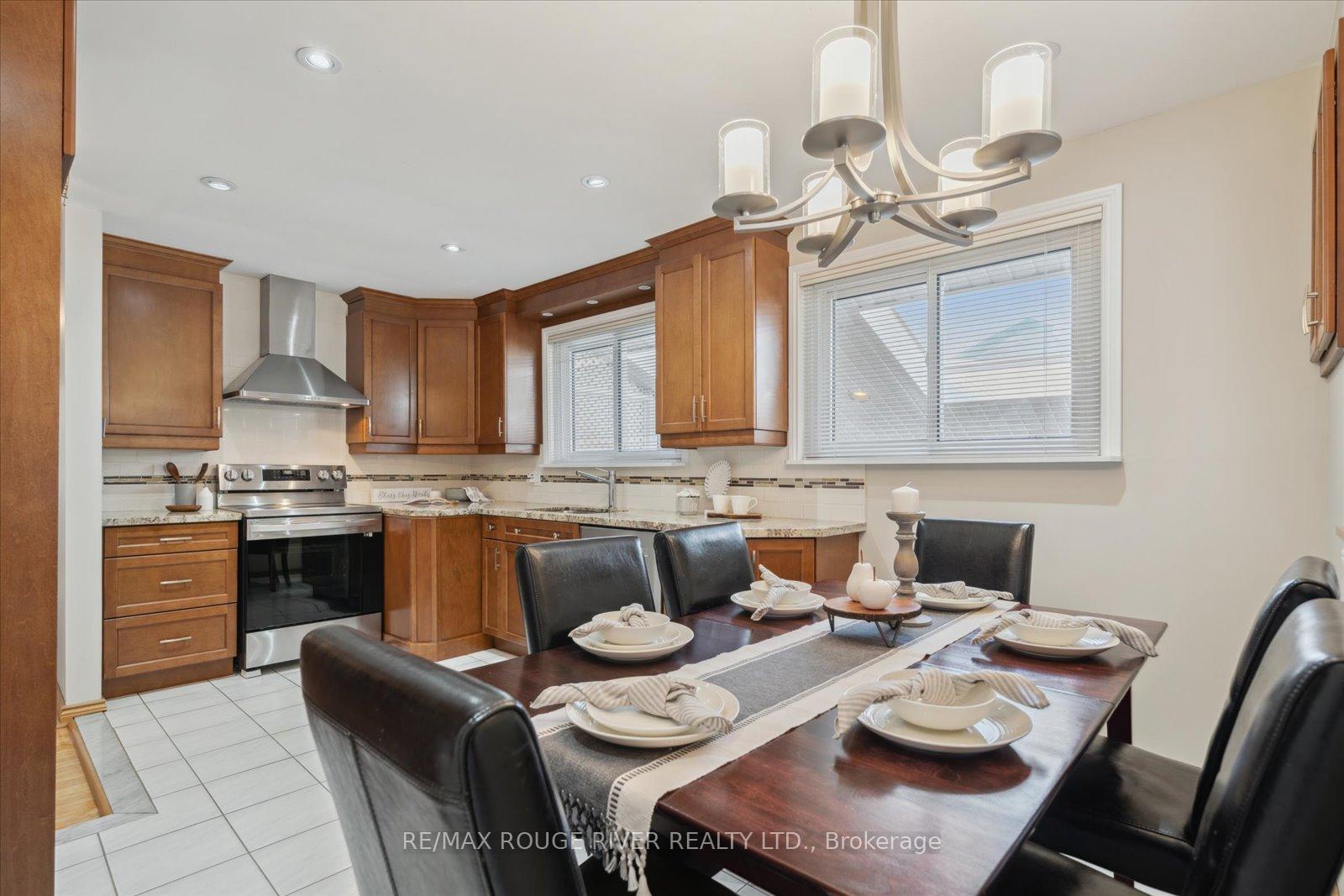 Photo 12 of 270 Labrador Drive, Oshawa, Donevan — HOMEH