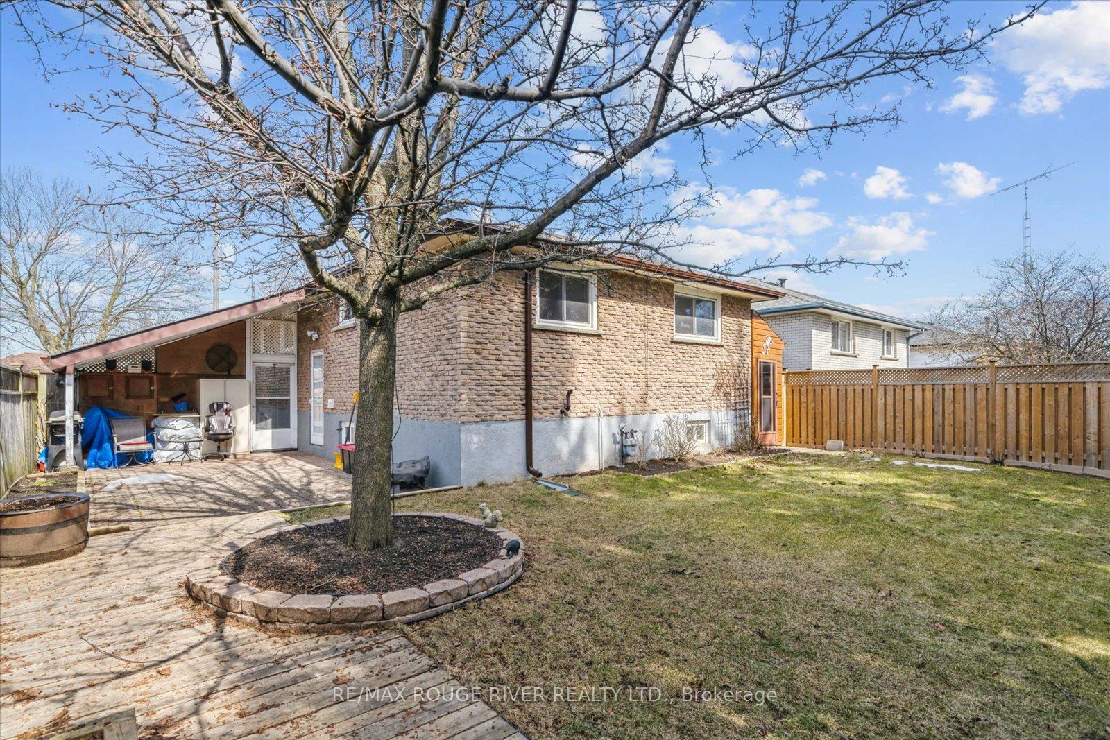 Photo 40 of 270 Labrador Drive, Oshawa, Donevan — HOMEH