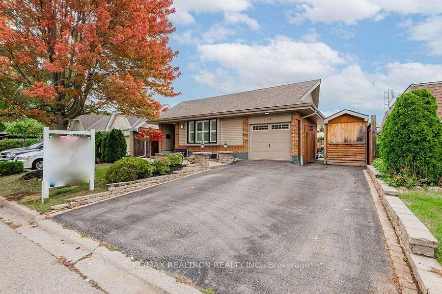 Photo 3 of 7 Cardiff Court, Whitby, Lynde Creek — HOMEH
