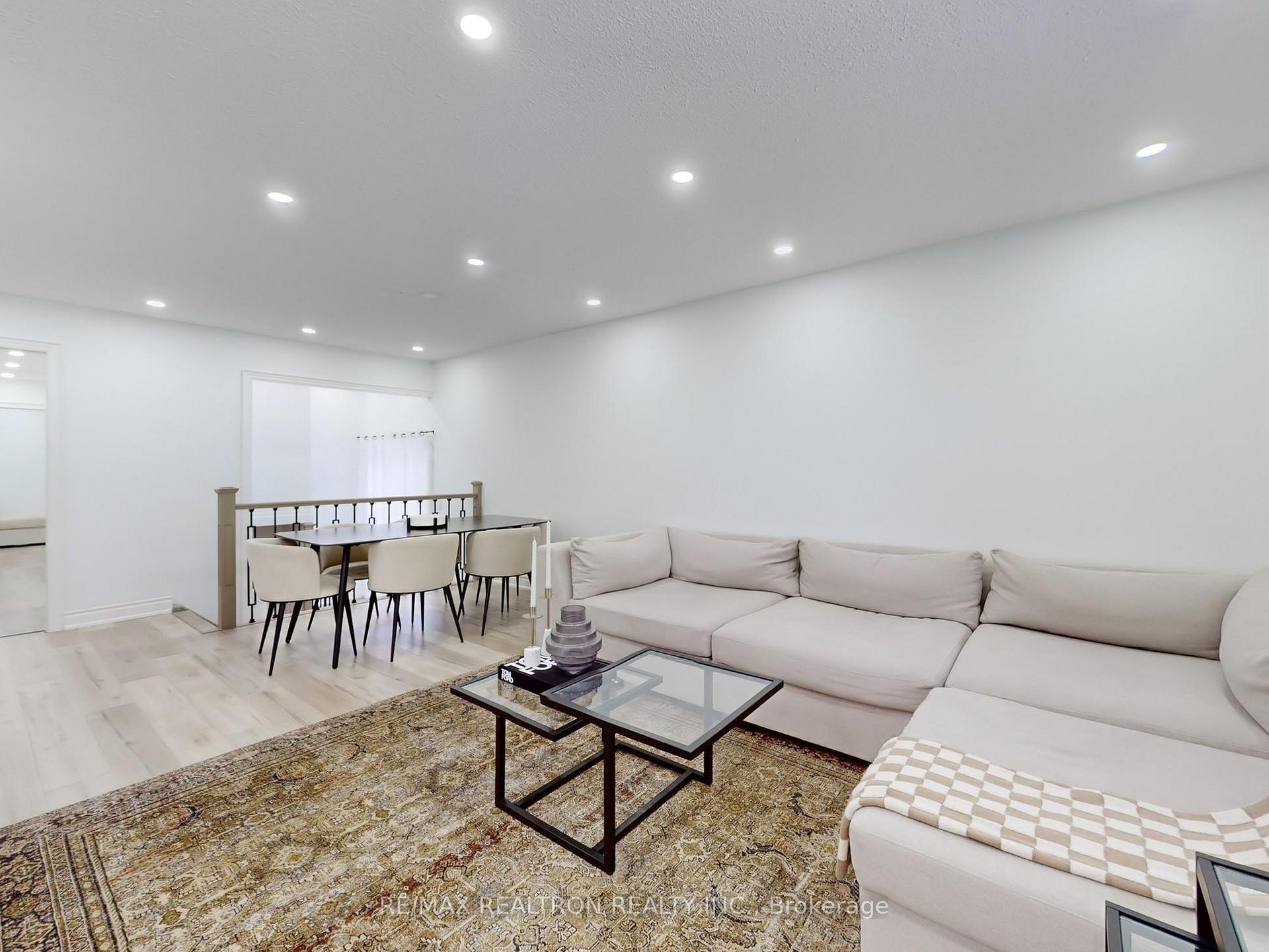Photo 4 of 7 Cardiff Court, Whitby, Lynde Creek — HOMEH