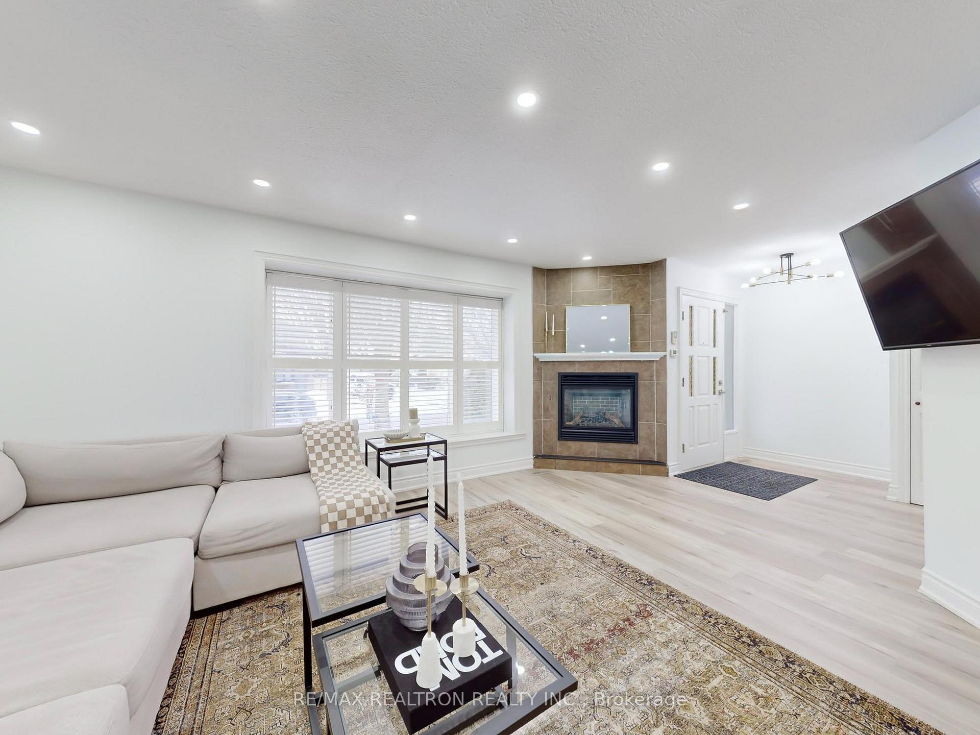 Photo 5 of 7 Cardiff Court, Whitby, Lynde Creek — HOMEH