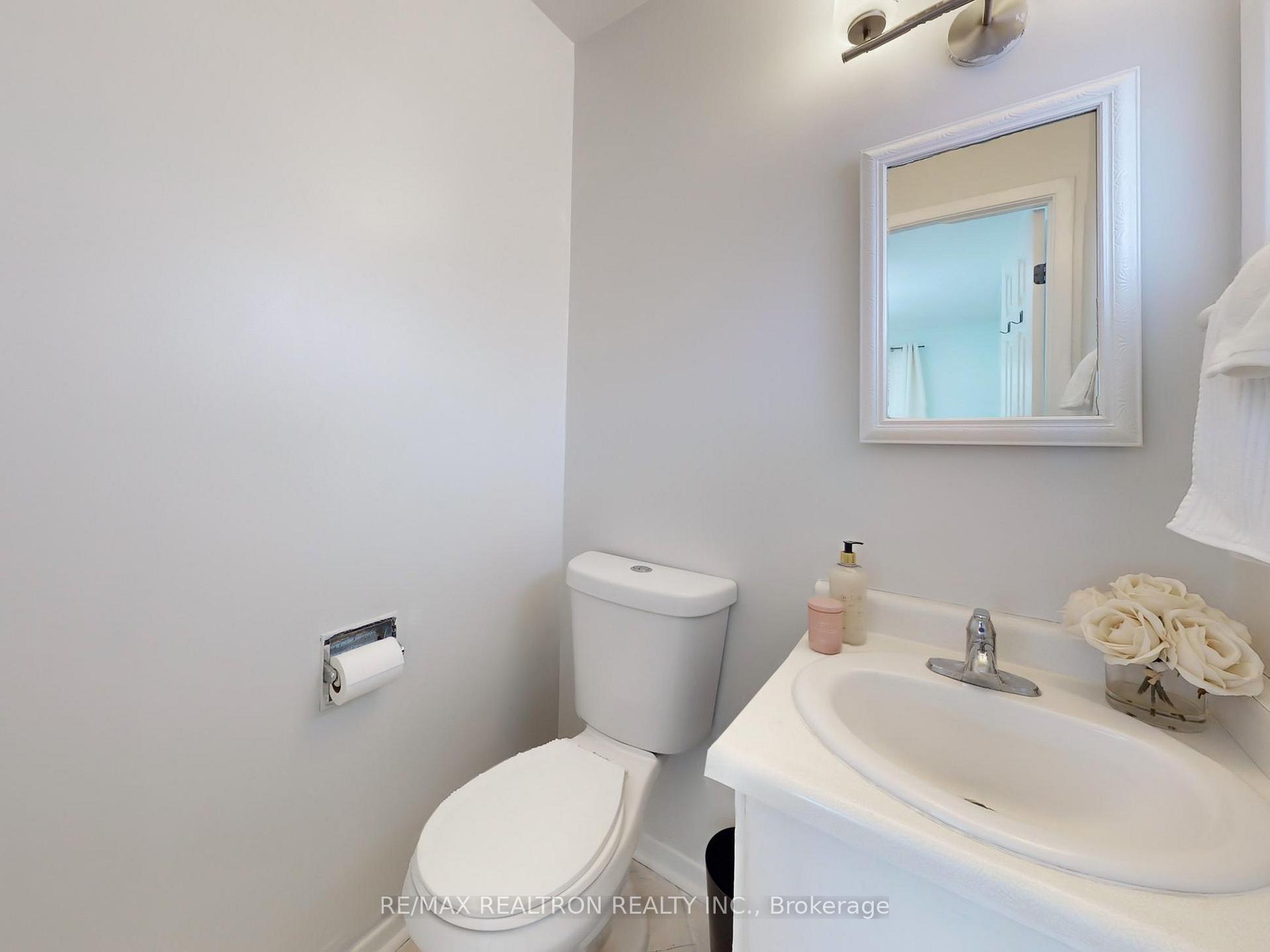 Photo 16 of 7 Cardiff Court, Whitby, Lynde Creek — HOMEH