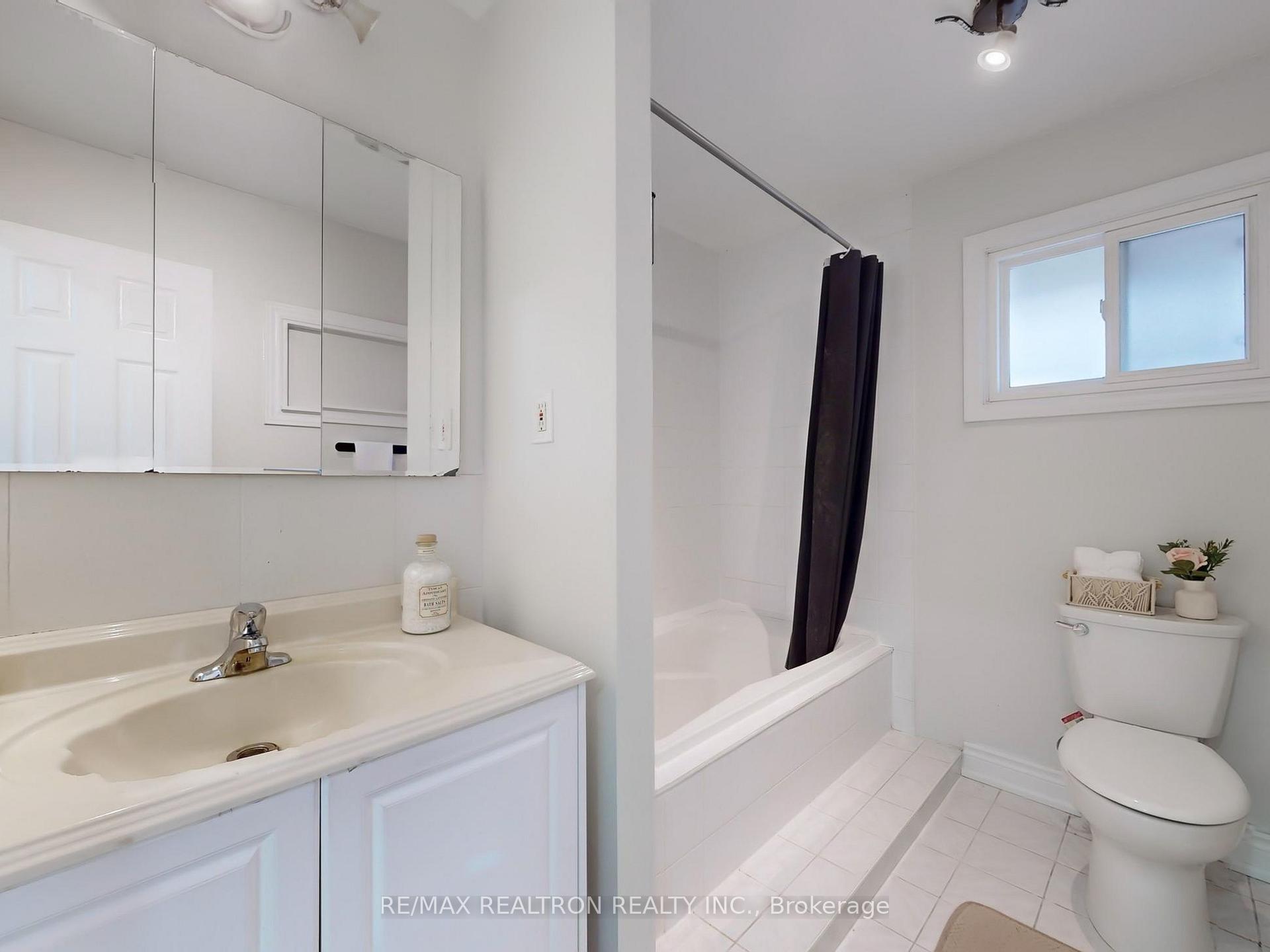 Photo 20 of 7 Cardiff Court, Whitby, Lynde Creek — HOMEH