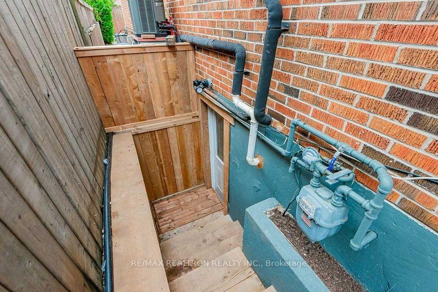 Photo 33 of 7 Cardiff Court, Whitby, Lynde Creek — HOMEH