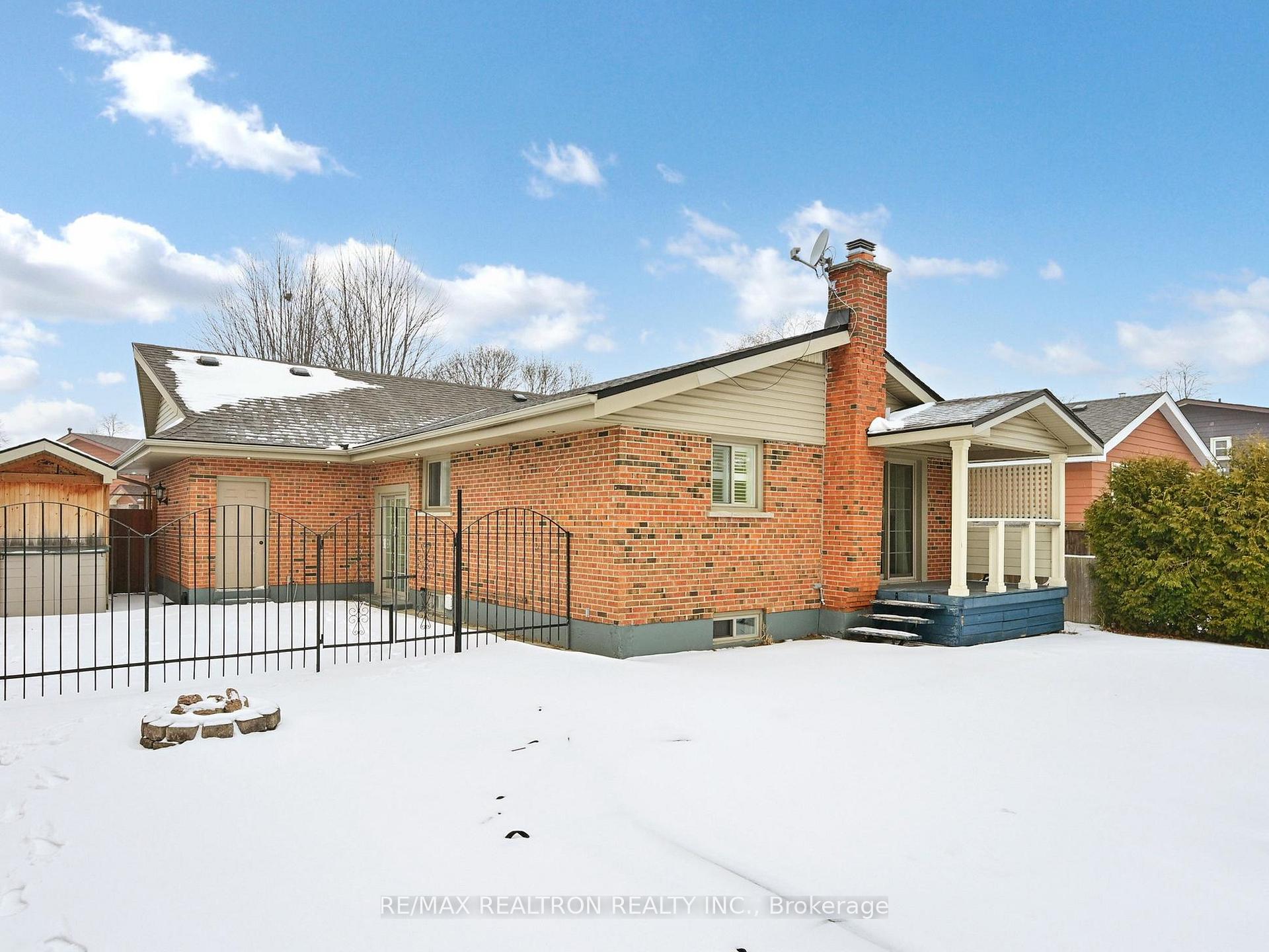 Photo 39 of 7 Cardiff Court, Whitby, Lynde Creek — HOMEH