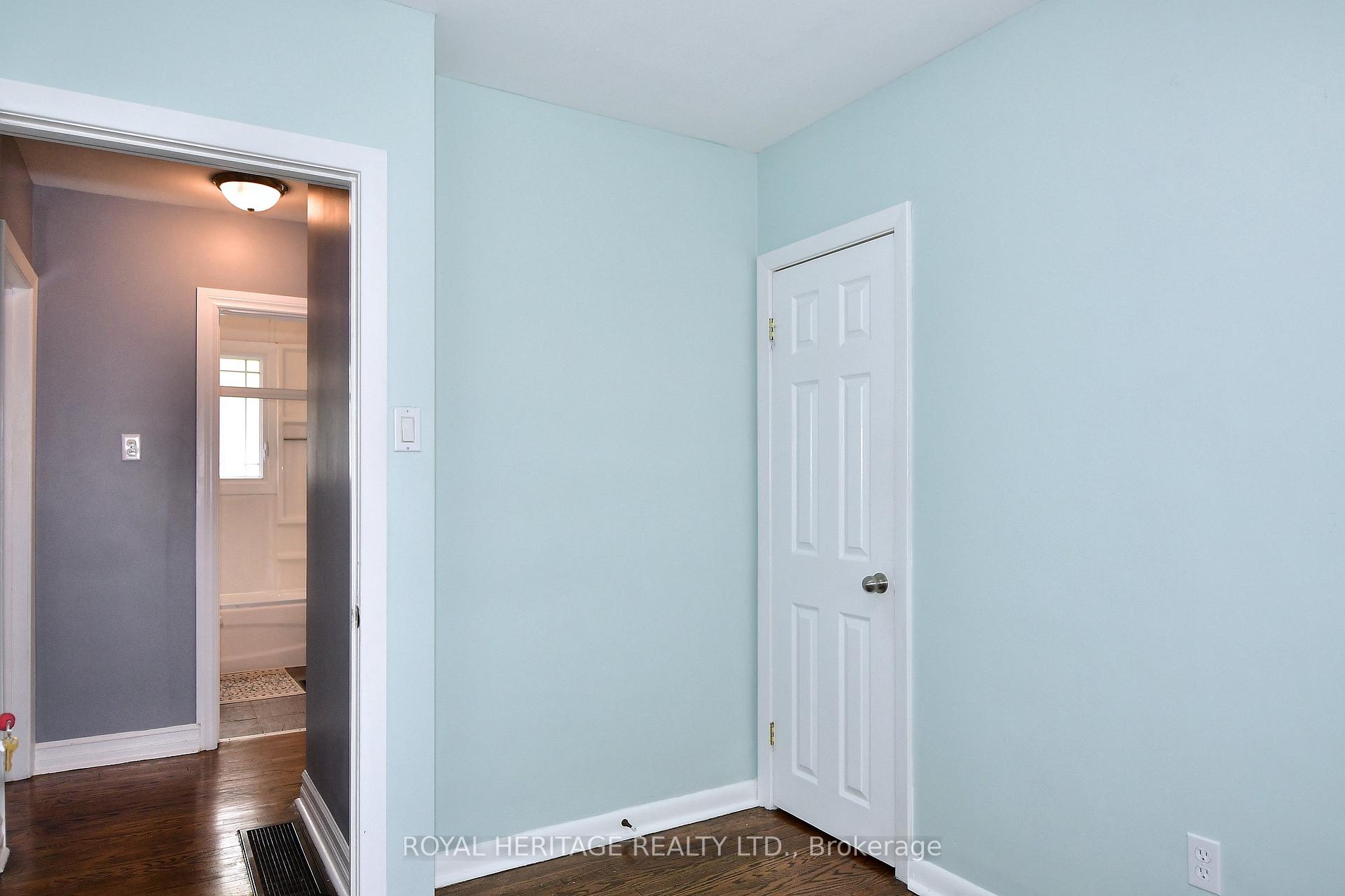 Photo 15 of 819 Brookdale Crescent, Peterborough, Northcrest Ward 5 — HOMEH