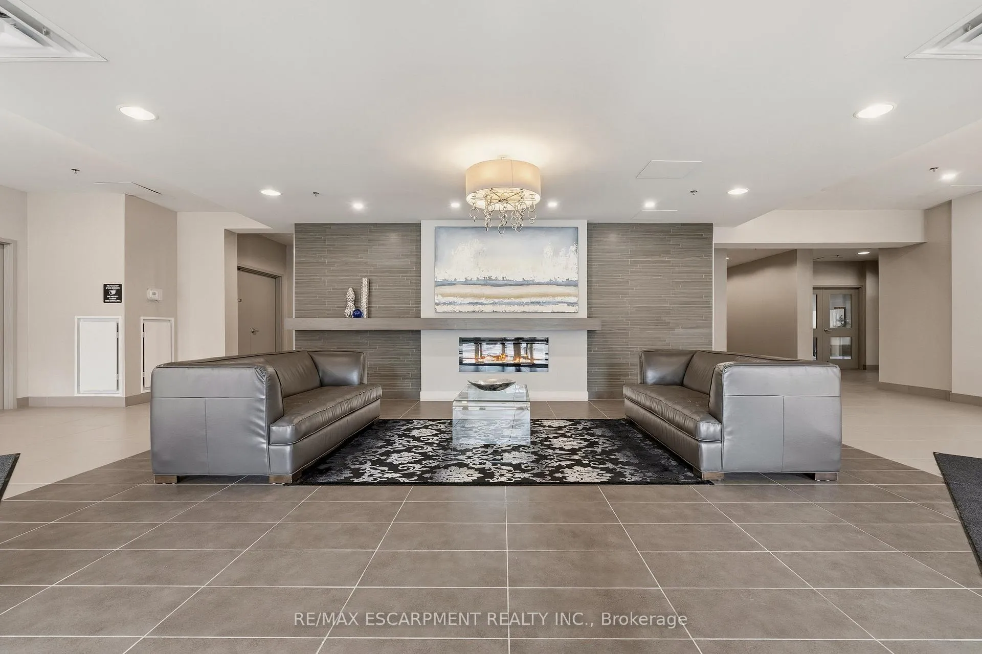Photo 37 of Unit PH1, 90 Charlton Avenue W, Hamilton, Durand — HOMEH
