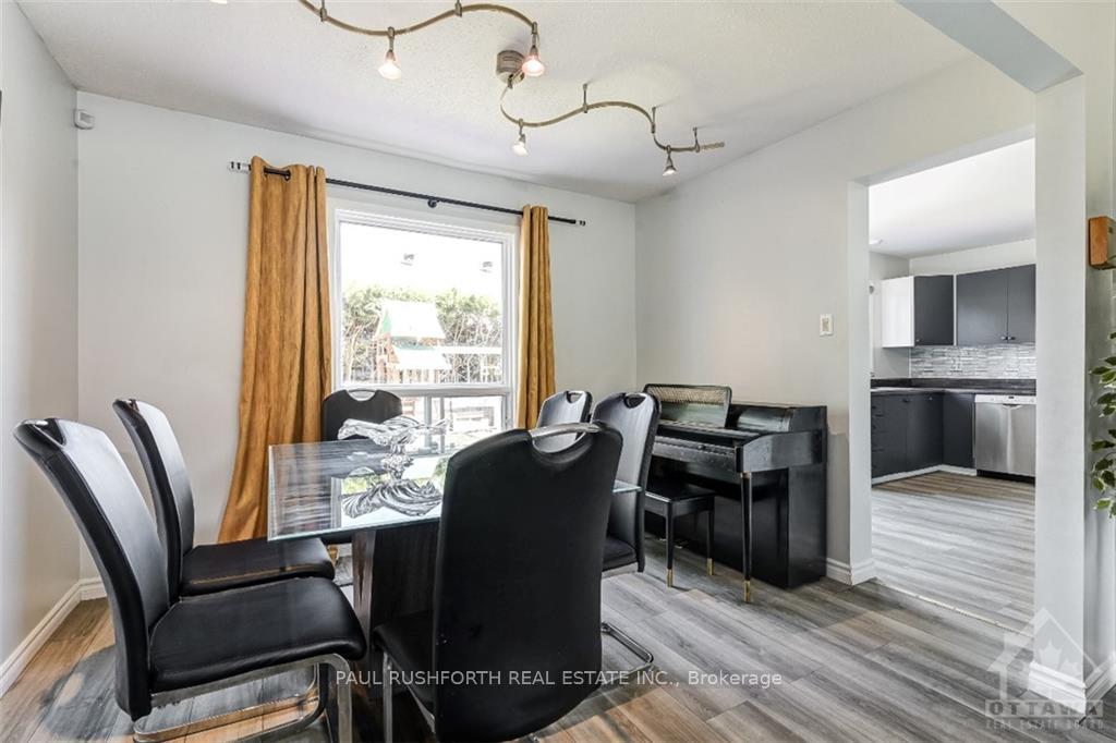 Photo 8 of 621 Wilkie Drive, Ottawa, Fallingbrook/Pineridge — HOMEH