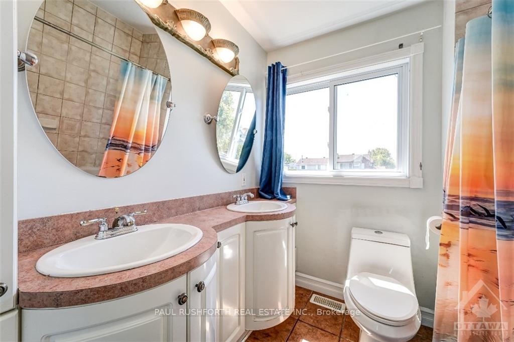 Photo 12 of 621 Wilkie Drive, Ottawa, Fallingbrook/Pineridge — HOMEH